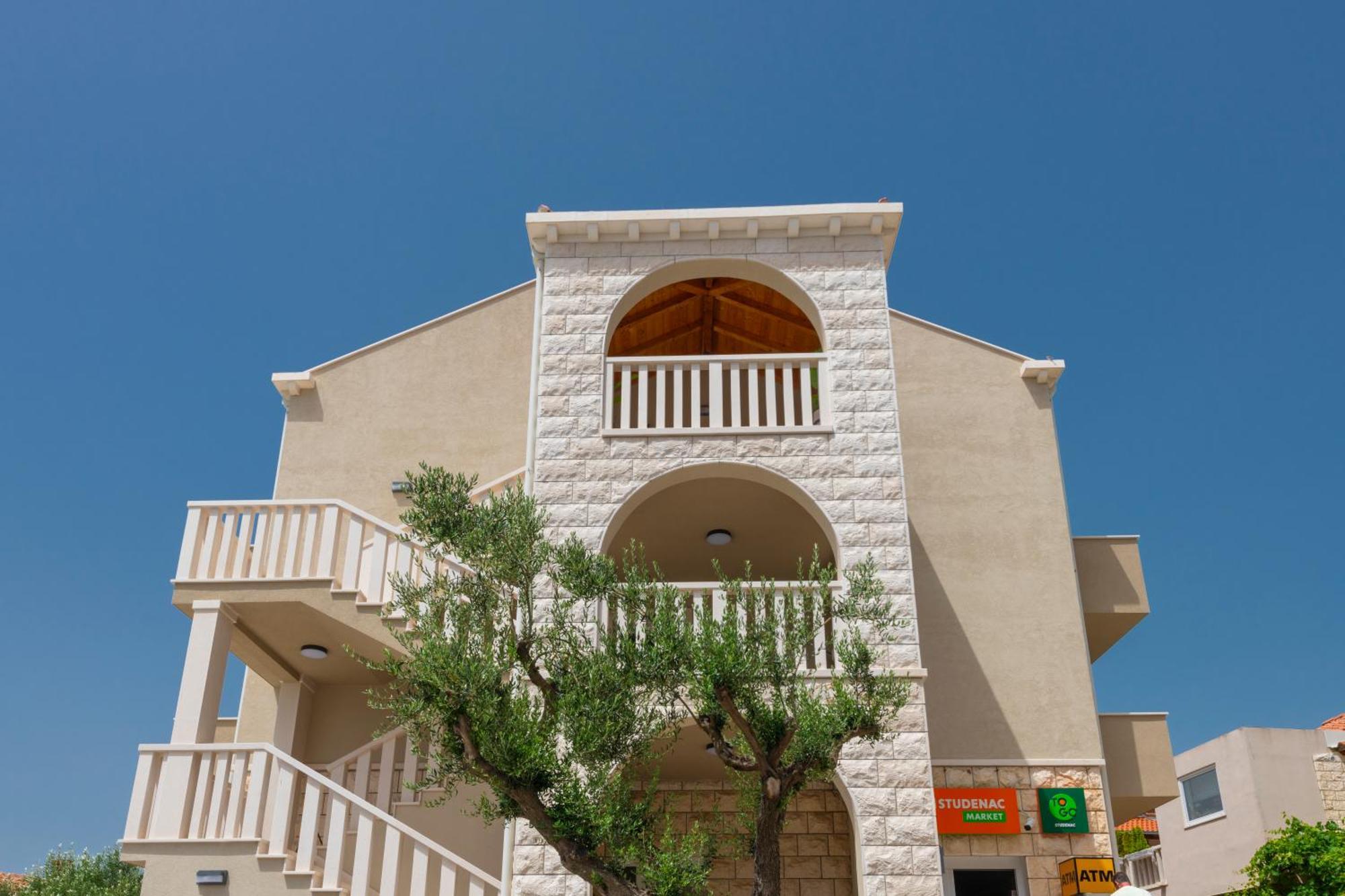 Villa Volti ツァヴタット エクステリア 写真
